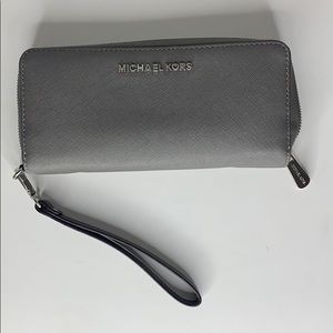 Micheal Kors Grey Wristlet Wallet